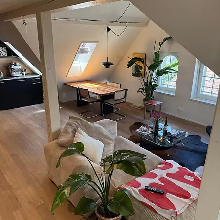 Designer Duplex In Heart Of With A View شقة *